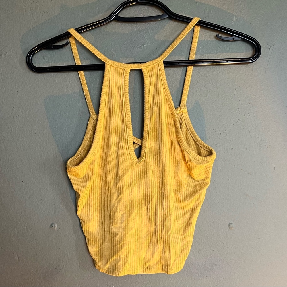 Keyhole crop top